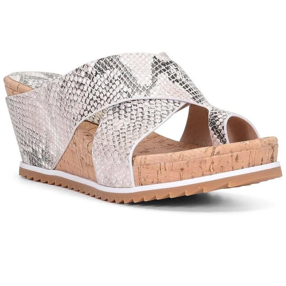 DONALD J PLINER Serena Leather Wedge-Heel Sandals 9
